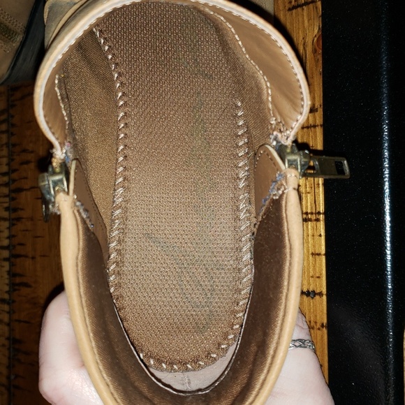 American Rag Cie zip up booties - Picture 3 of 8